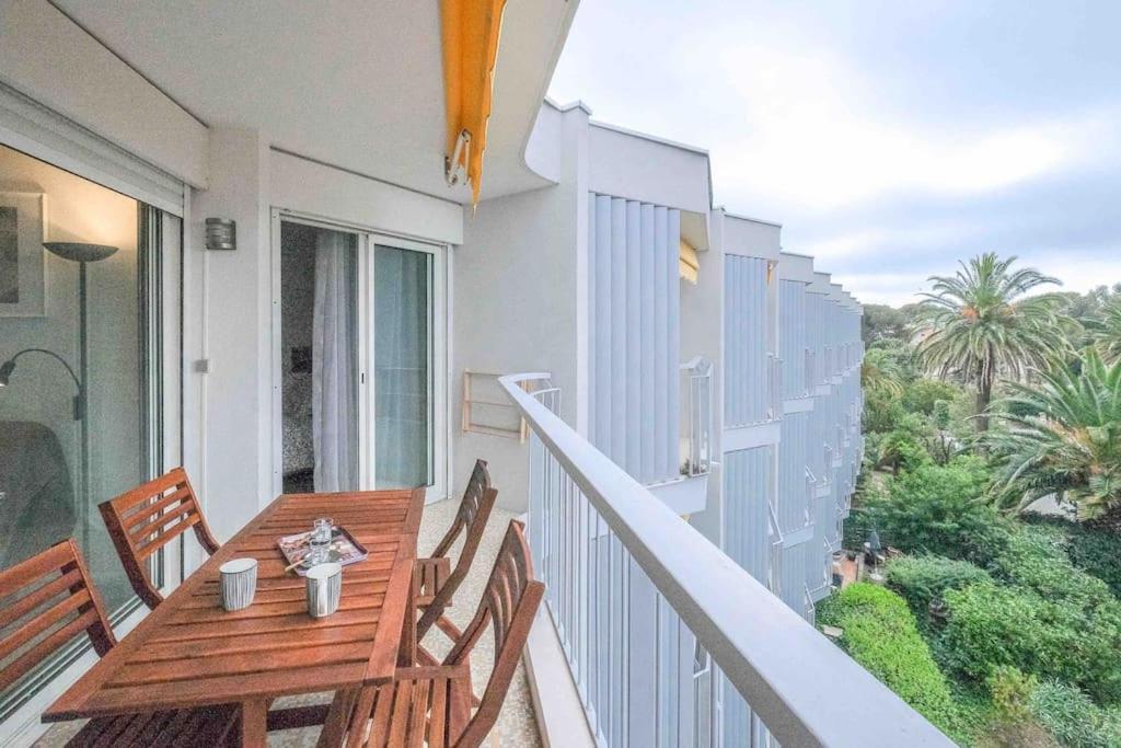 Boreal 4 Pax Bord De Mer Apartment Saint-Raphaël Екстериор снимка