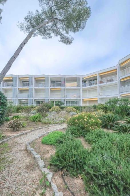 Boreal 4 Pax Bord De Mer Apartment Saint-Raphaël Екстериор снимка