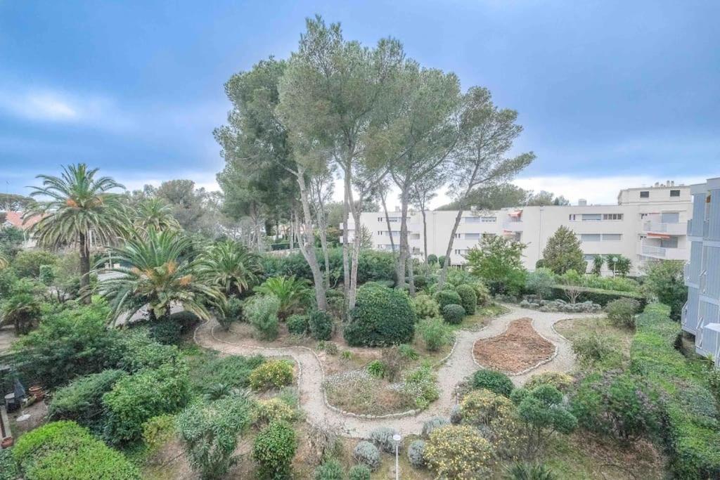 Boreal 4 Pax Bord De Mer Apartment Saint-Raphaël Екстериор снимка
