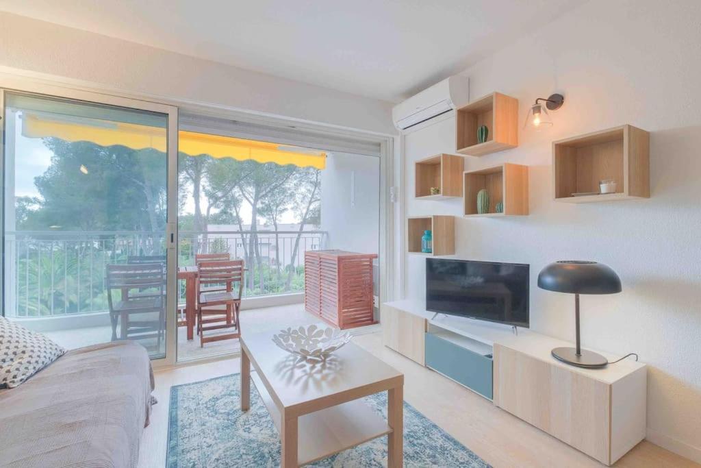 Boreal 4 Pax Bord De Mer Apartment Saint-Raphaël Екстериор снимка