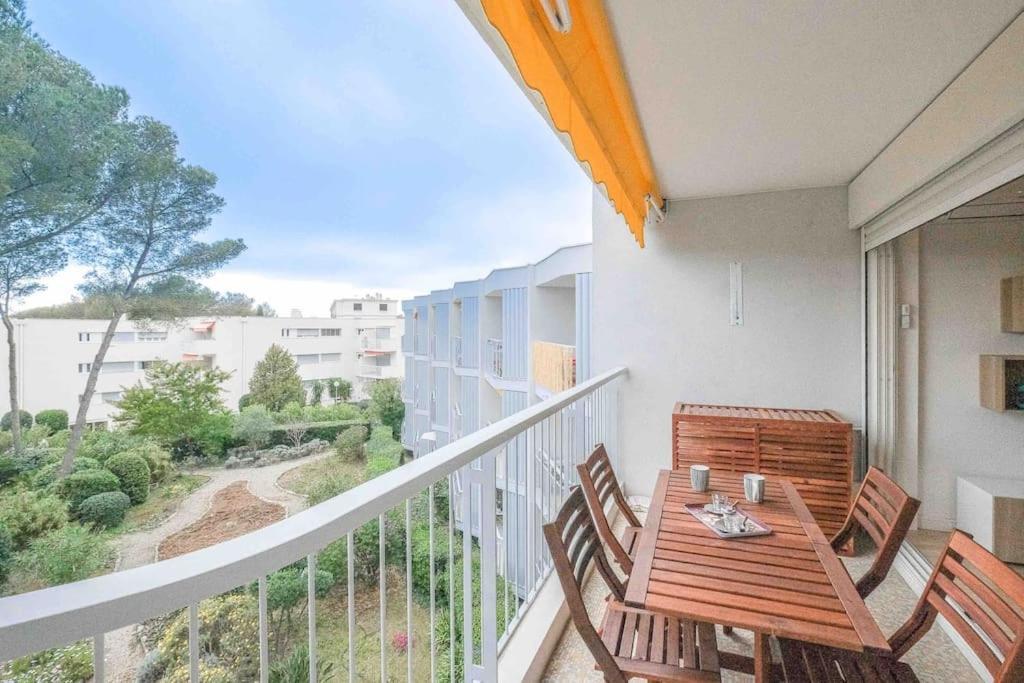 Boreal 4 Pax Bord De Mer Apartment Saint-Raphaël Екстериор снимка